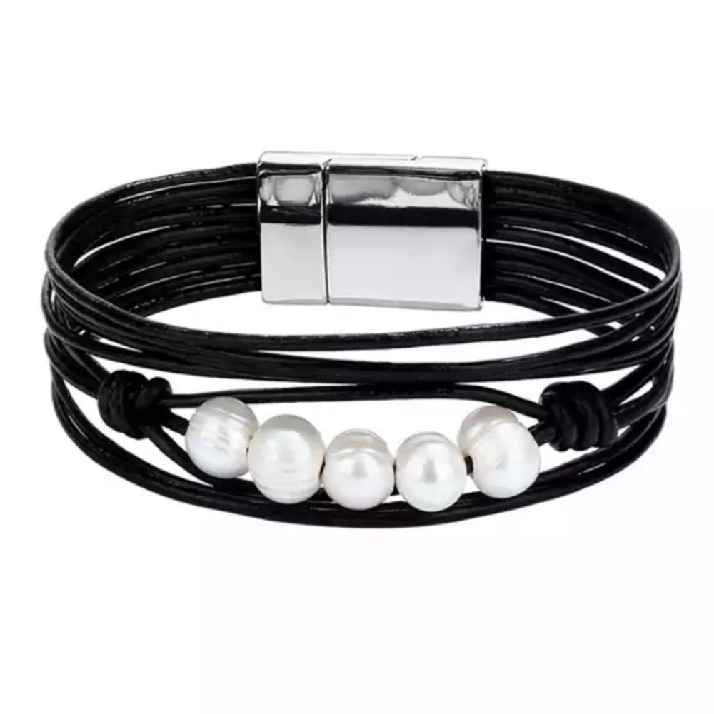 Pearl bracelet
